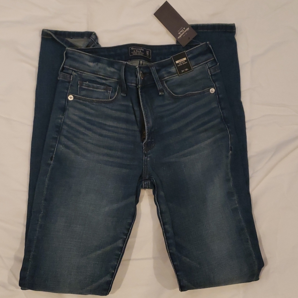 Skinny jeans